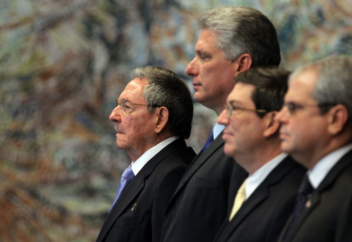 Raúl Castro (left) and Miguel Díaz-Canel, in May of 2015. 