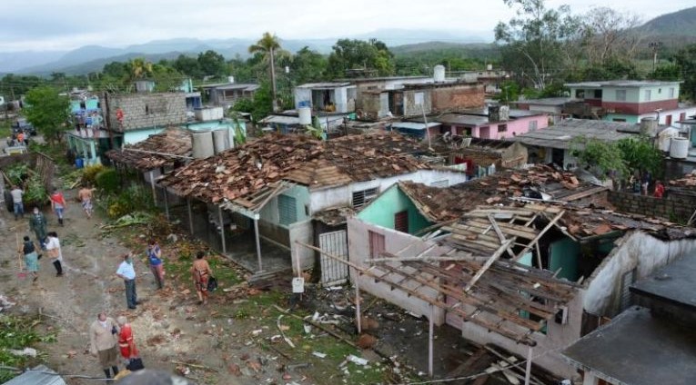 Más de 80 viviendas fueron afectadas en el asentamiento espirituano Entronque de Guasimal. 