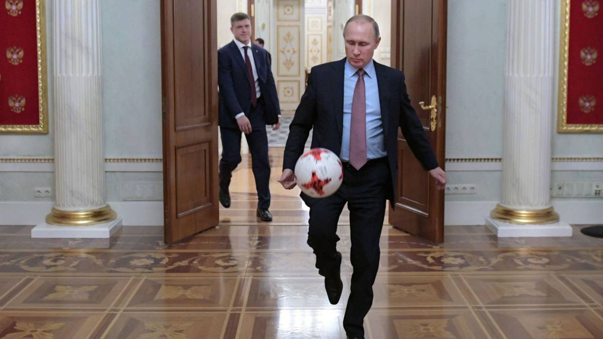 El presidente ruso, Vladimir Putin, en una imagen promocional del Mundial de 2018