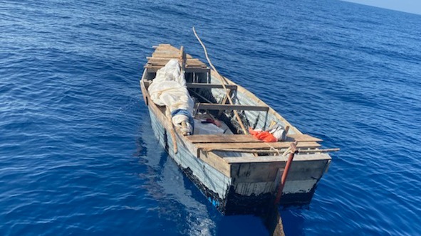 La embarcación en que viajaban los cubanos.