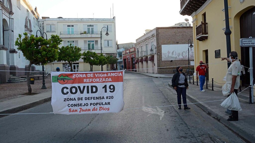 Una calle de Camagüey cerrada por Covid-19.