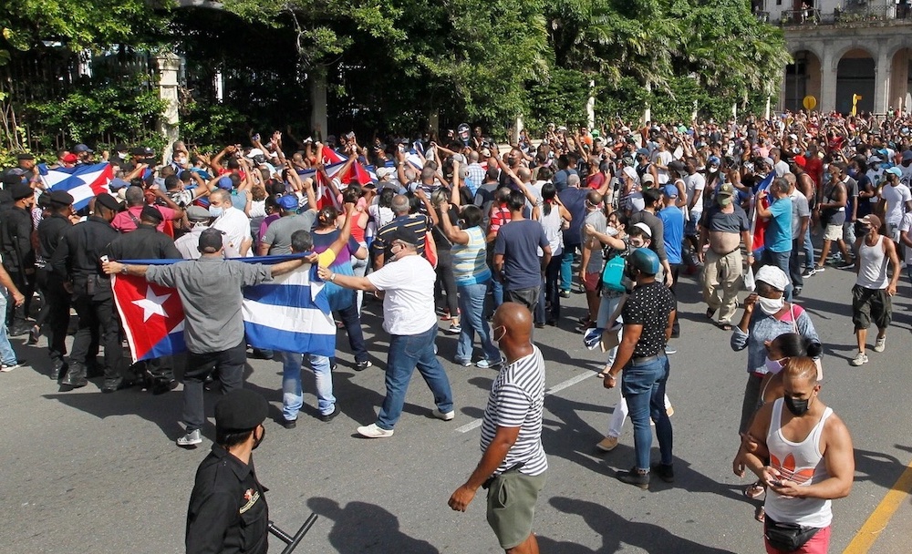Represión de las protestas, Paseo del Prado, La Habana, 11 de julio de 2021.