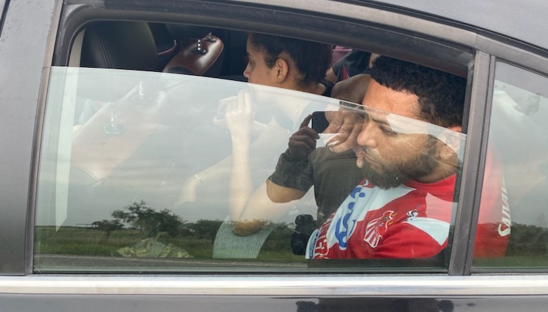 Migrantes transportados por un cubano en EEUU.