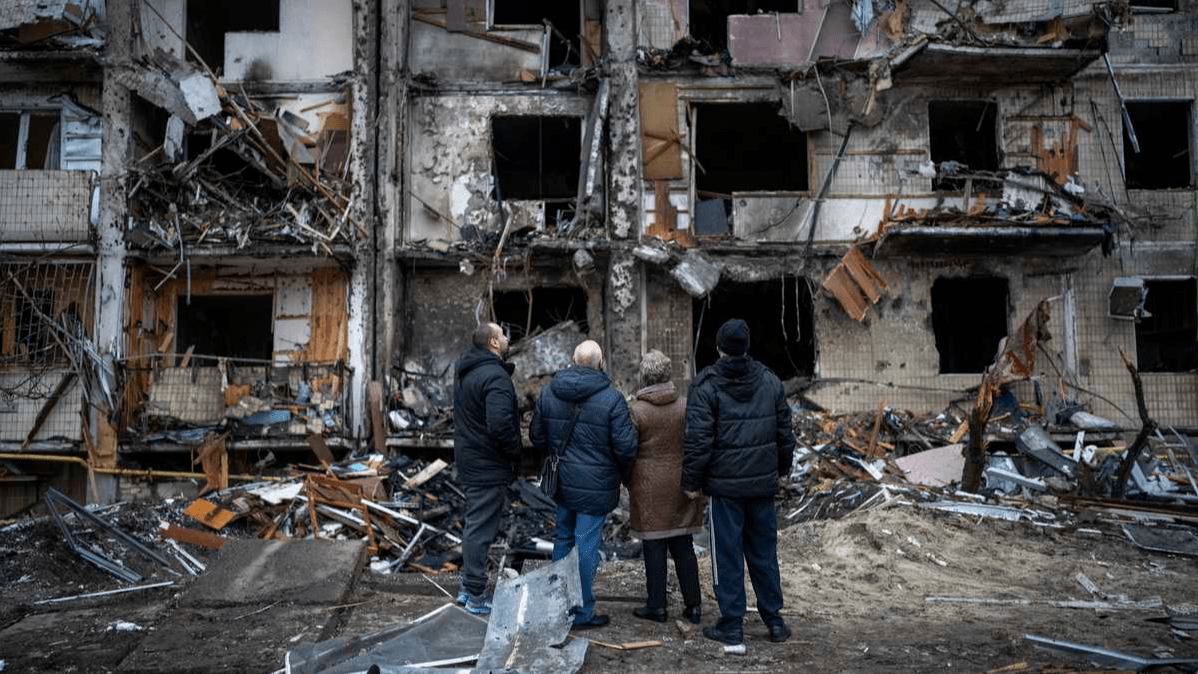 Edificios civiles destruidos por la invasión de Rusia contra Ucrania.