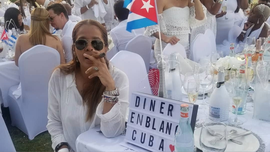 Edición del evento Cenas de Blanco en 2019, La Habana.