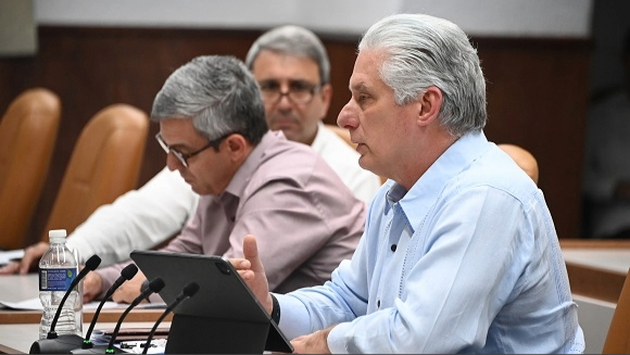 Miguel Díaz-Canel en la reunión del Ministerio de Educación Superior.