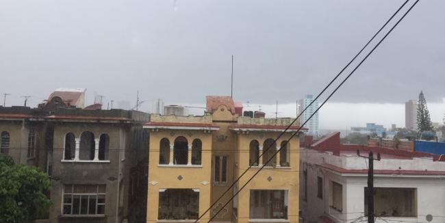 Llueve en La Habana.