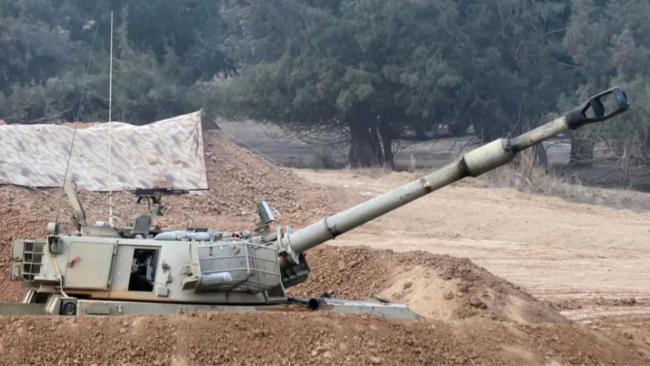 Artillería israelí cerca de la frontera con la Franja de Gaza, en el sur de Israel, este 2 de noviembre. 
